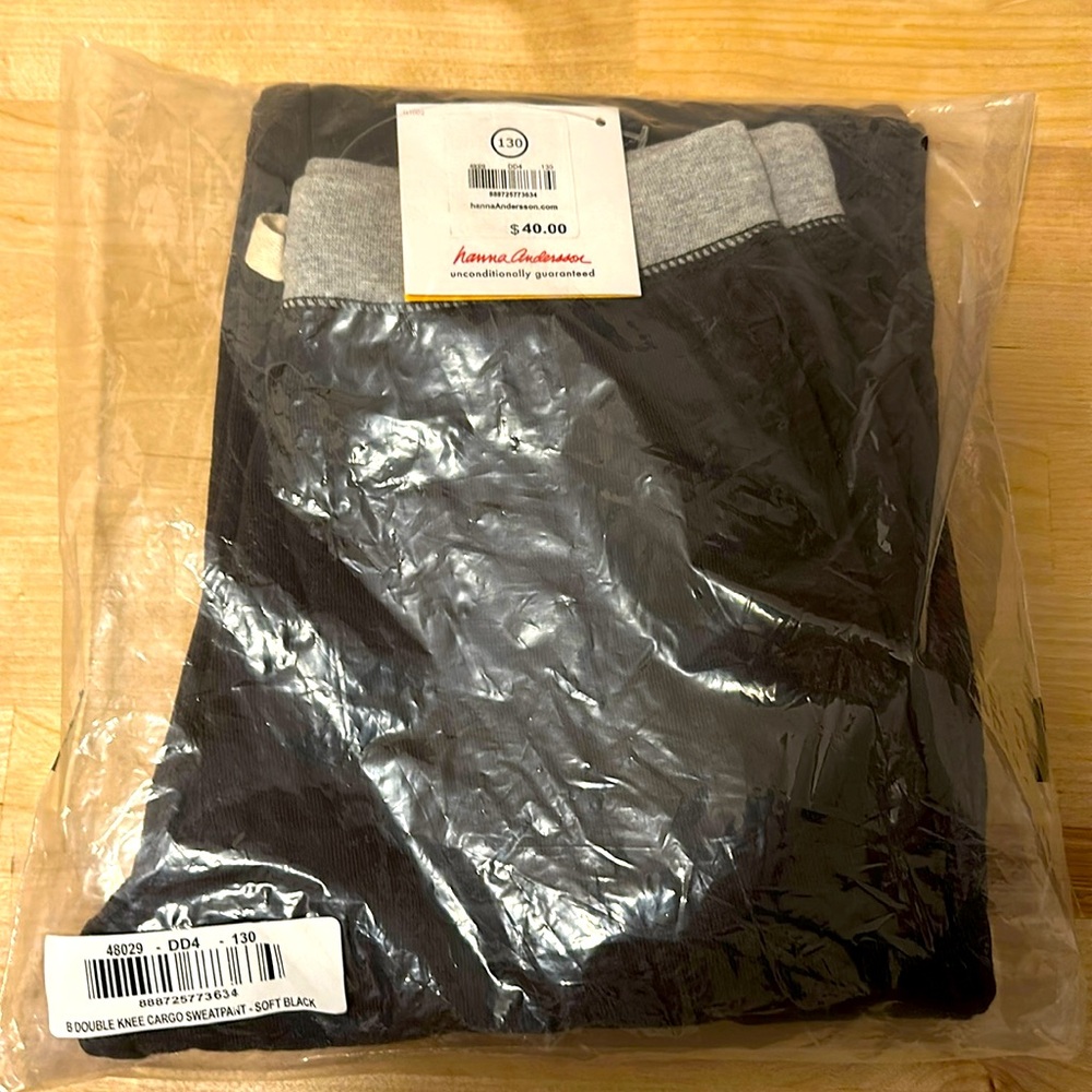 Brand new sweatpants cargo, double knee size 130 (8)